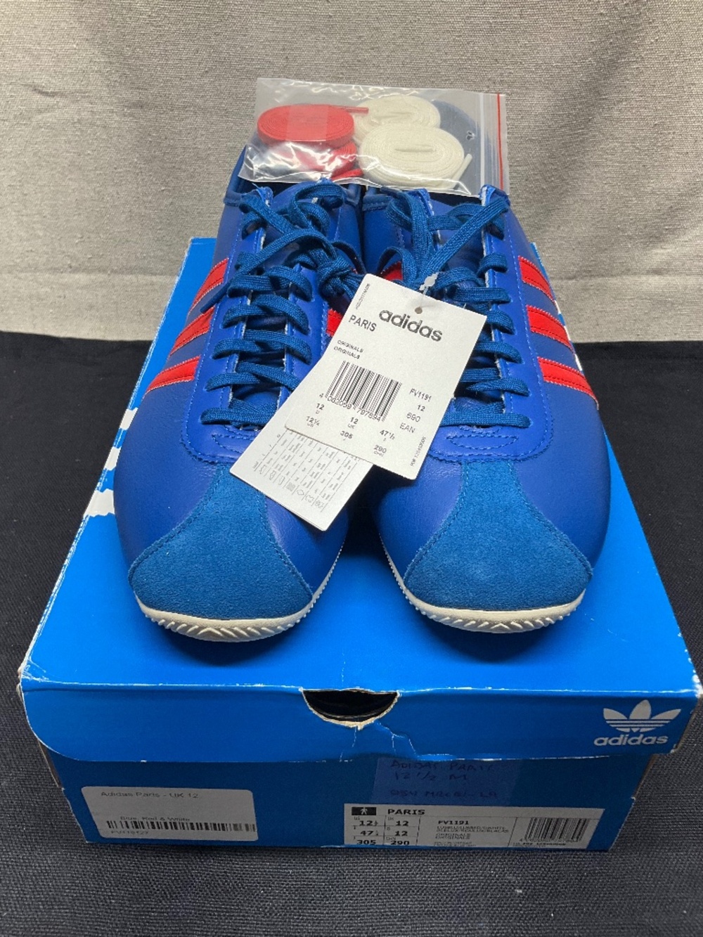 Adidas Originals Men's Classic US Size12.5  PARIS  BLUE/RED FV1191 NIB